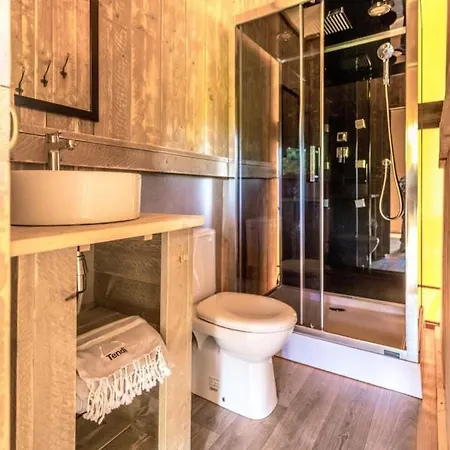 Luxury tent Safaritent Glamping L'ardechois *