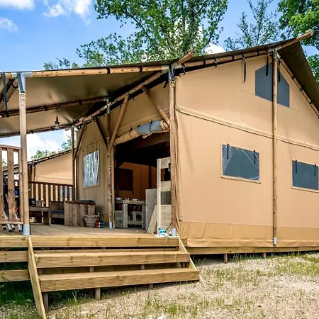 Safaritent Glamping L'ardechois Luxury tent Gluiras