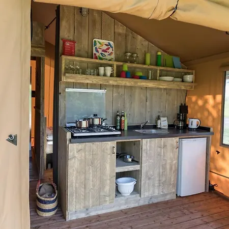 Luxury tent Safaritent Glamping L'ardechois *